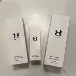 One Skin OS-01 Travel Set